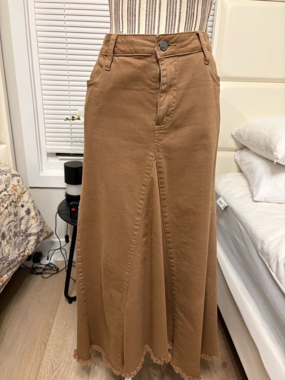 Wash Lab Brown Maxi denim Skirt with Frayed Hem sz 31
